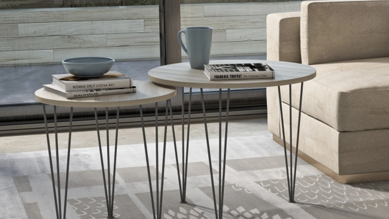 Tavolino rotondo con top effetto legno e gambe in metallo Piramide Wood di Maconi