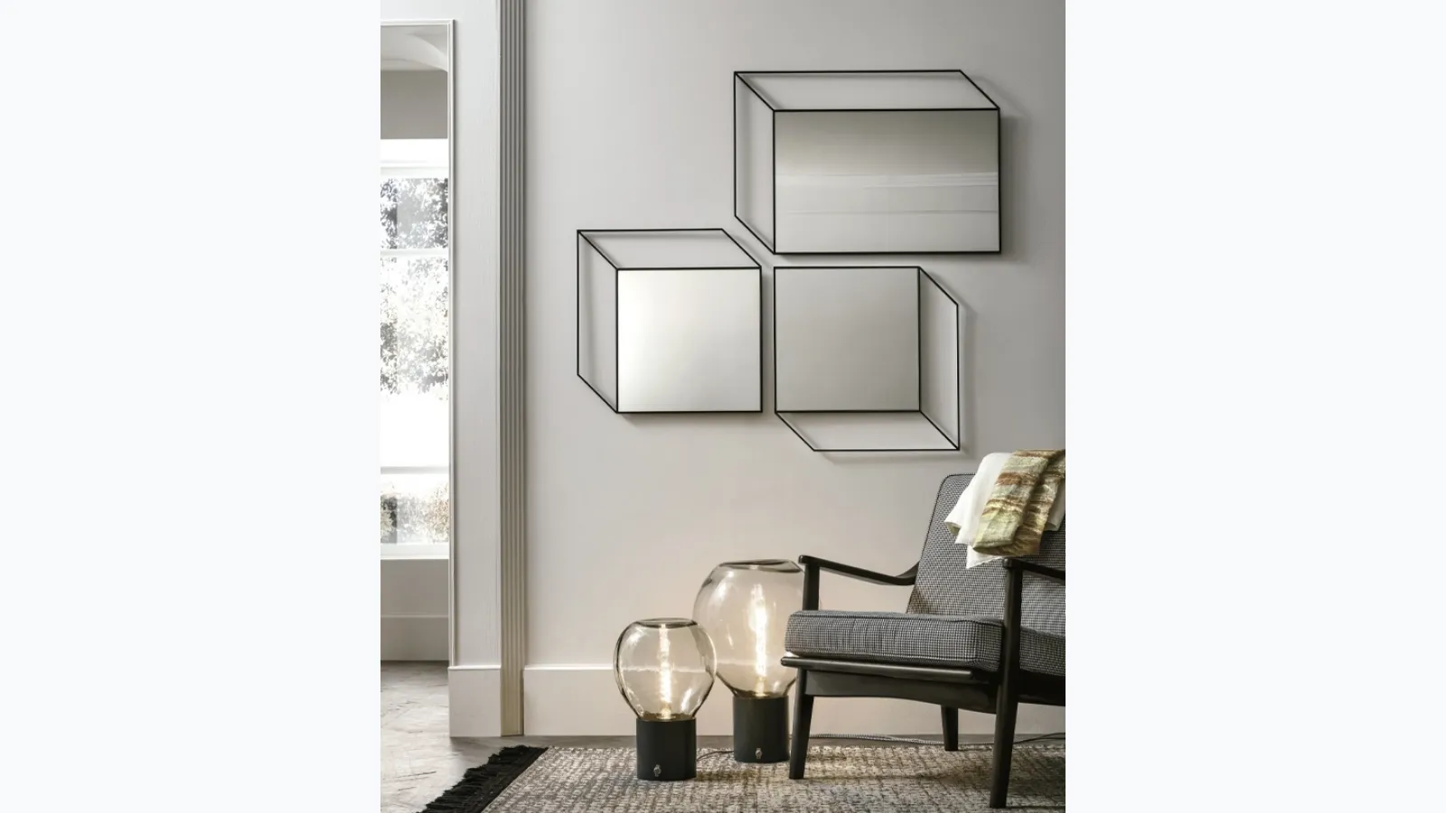 Specchi Sguardo con cornice in metallo di Target Point