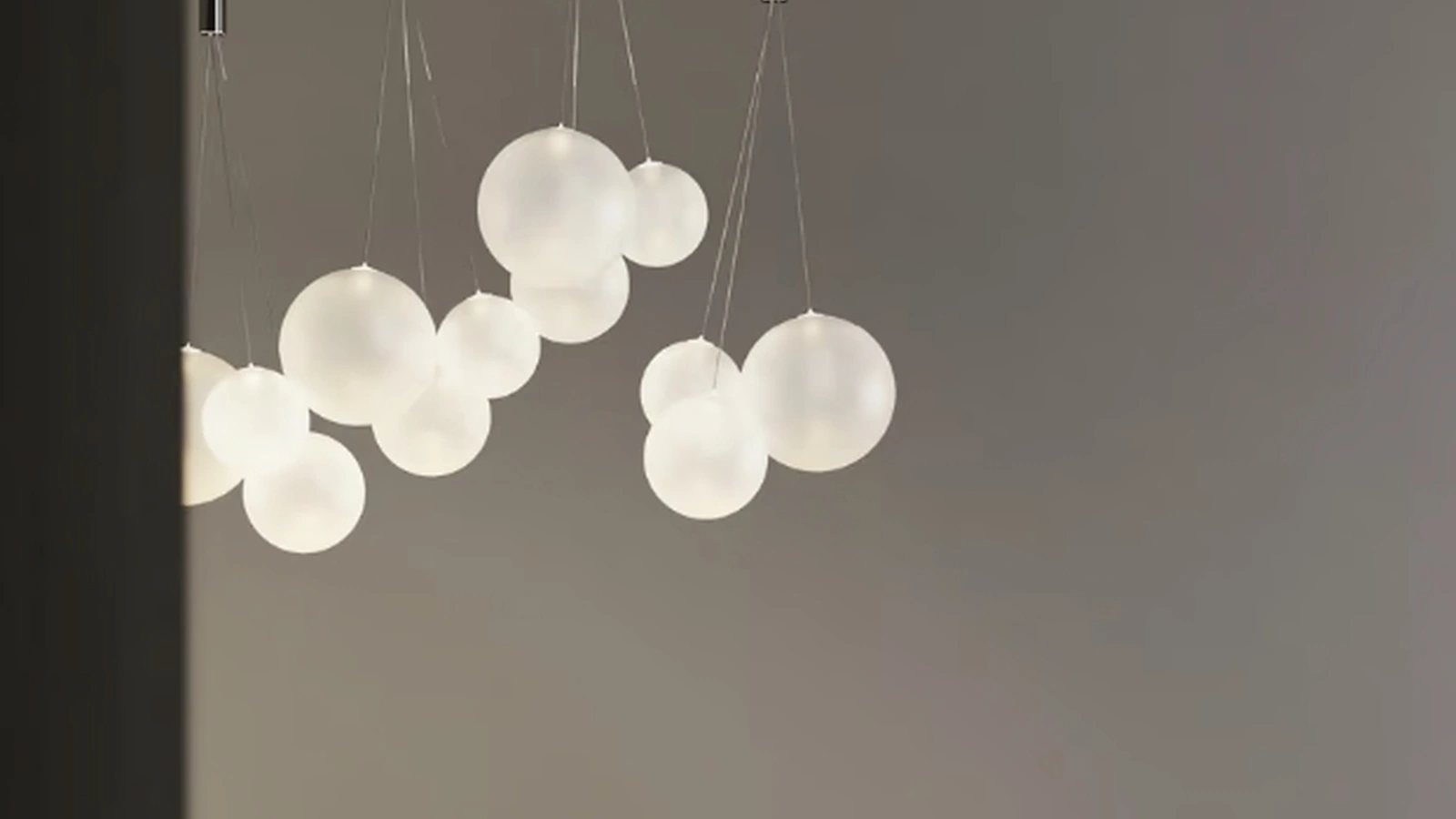 Lampada a sospensione in vetro Random di Lodes