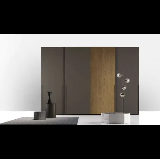 Armadio con ante scorrevoli Libeccio S176 in laccato e impiallacciato rovere di Moretti Compact Giorno Notte
