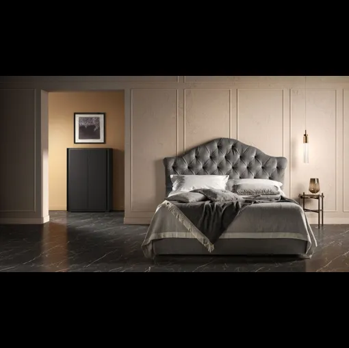 Letto in tessuto lavorazione capitonné con testiera sagomata Queen di Bside