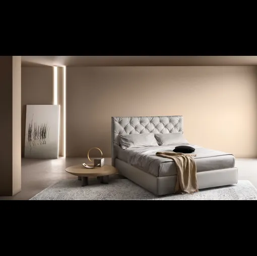 Letto imbottito con testiera lavorazione capitonné Tender di Bside
