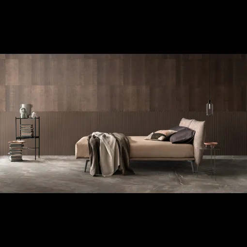 Letto matrimoniale in tessuto con testiera Warp di Bside