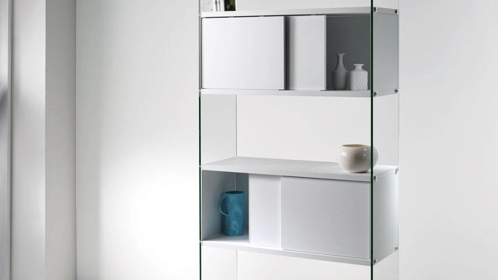 Libreria componibile divisoria in vetro e laminato Byblos di Pezzani