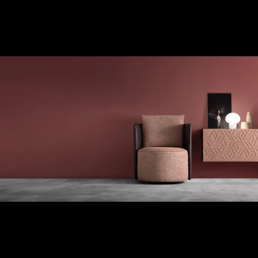 Poltroncina in tessuto e pelle Elder di Samoa