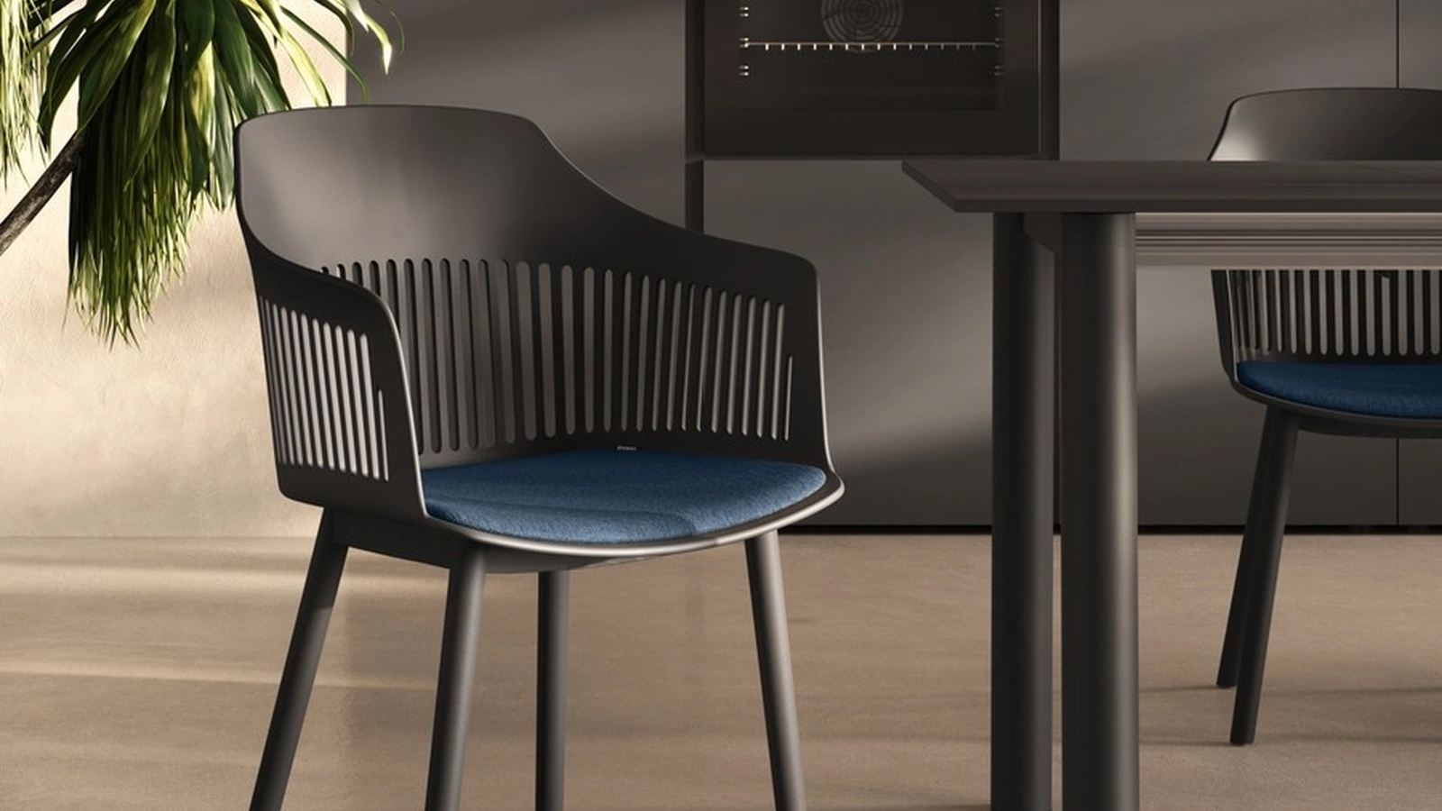 Sedia Laila con braccioli di Scavolini