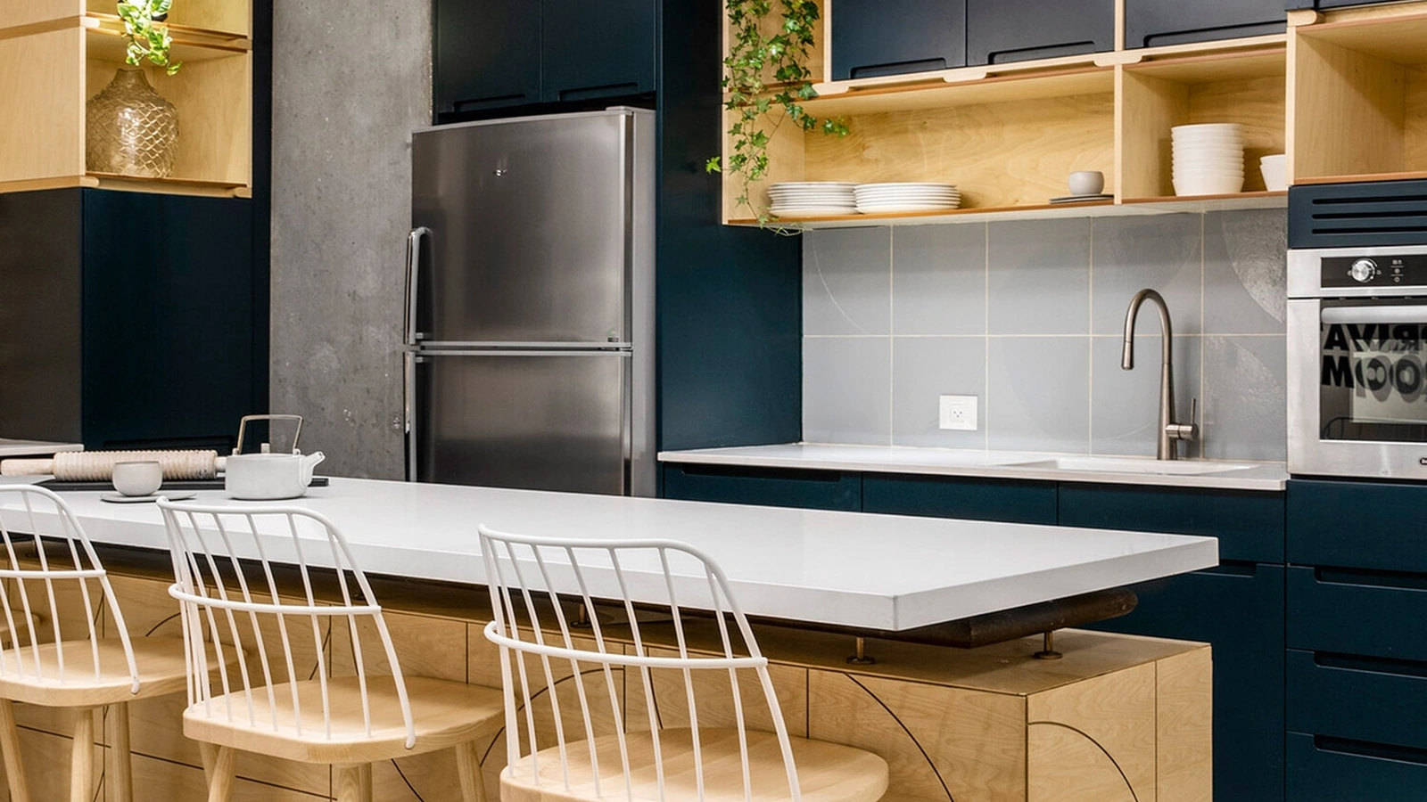 Sgabello Strike di Midj