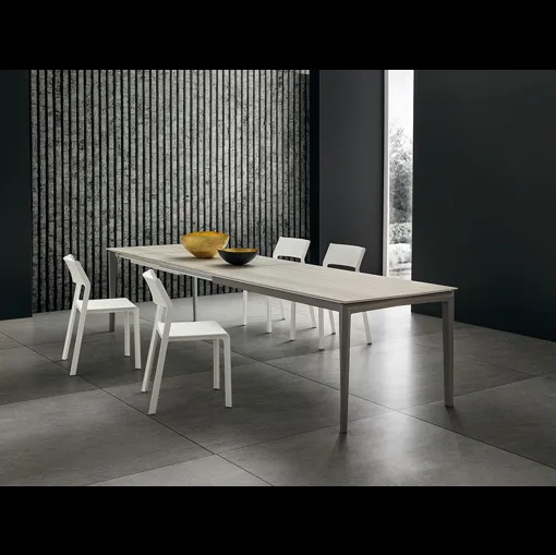 Tavolo Bill Super Rettangolare con top effetto legno e gambe in Faggio di La Primavera
