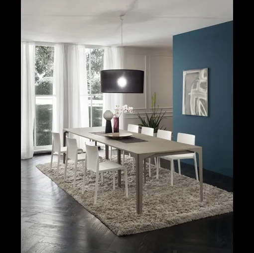 Tavolo consolle allungabile Fabio con top in HPL e gambe in acciaio di La Primavera